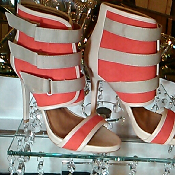 Heels - Picture 2 of 8